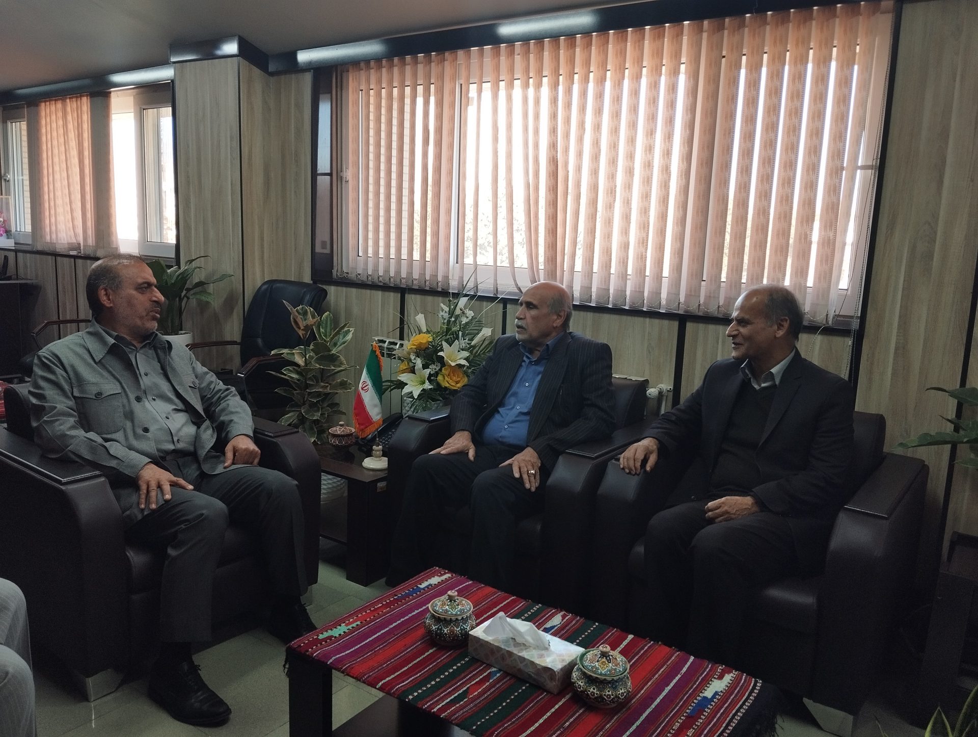 دیدار مدیرعامل کارخانه شکر شاهرود با فرماندار شهرستان