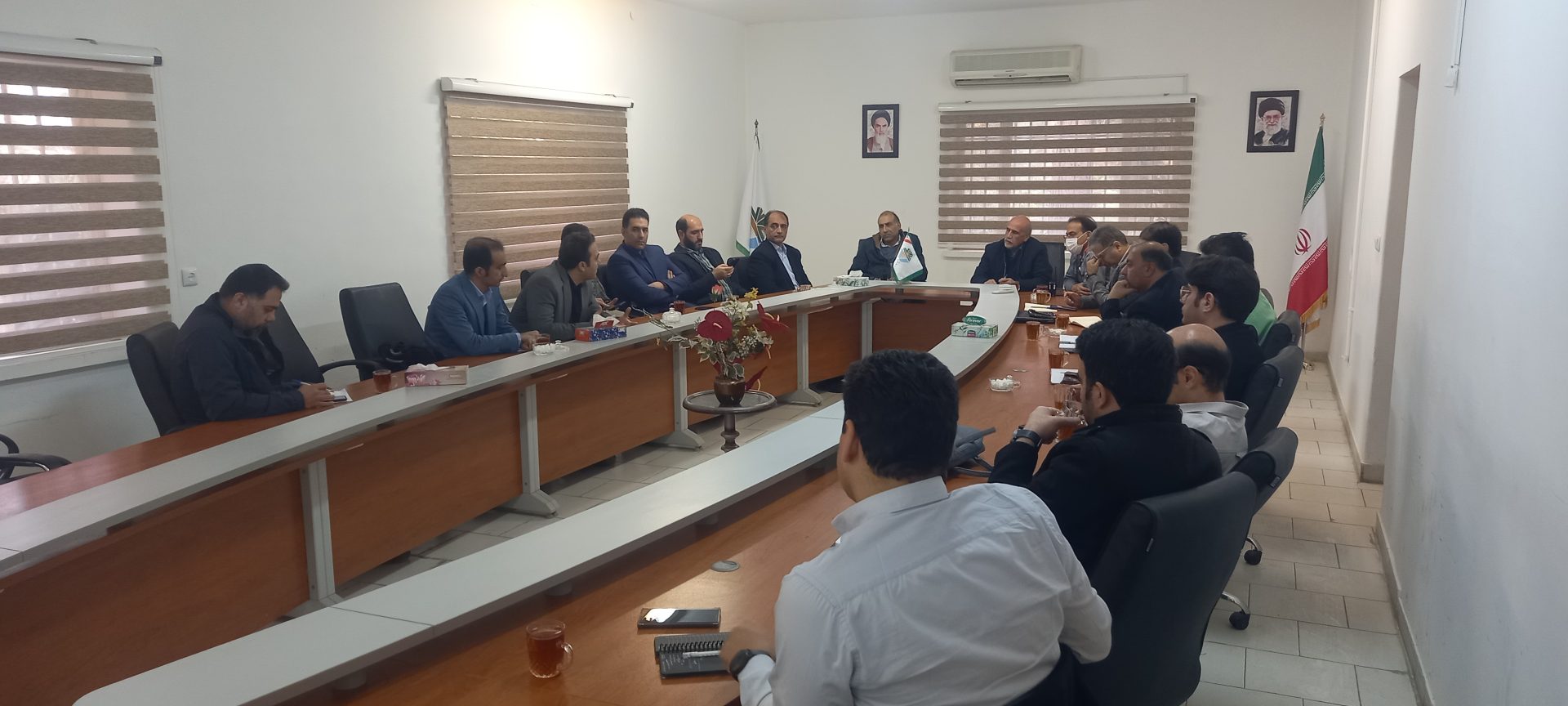 بازدید کارشناسان حوزه انرژی از کارخانه شکر شاهرود