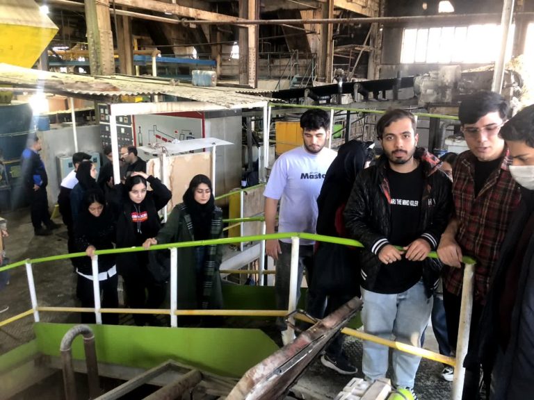 بازدید علمی دانشجویان دانشگاه صنعتی از کارخانه شکر شاهرود