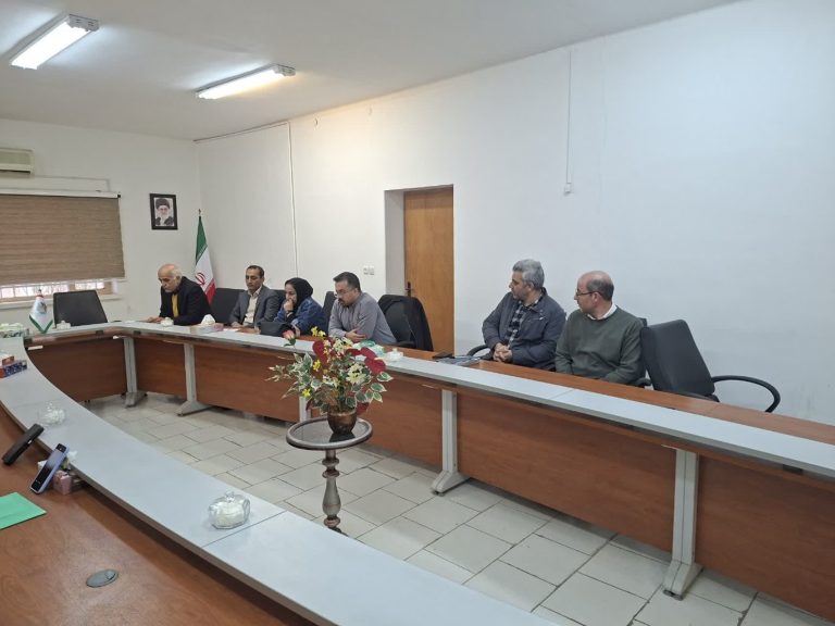 برگزاری جلسه با مدیران تأمین اجتماعی